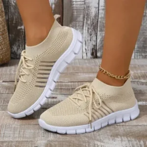 Cupcarrom Women Casual Plus Size Solid Color Mesh Breathable Flat Sneakers