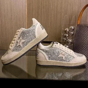 Cupcarrom Women Fashion Distressed Sequins Star Round-Toe Sneakers