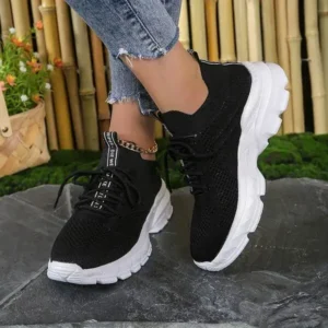 Cupcarrom Women Fashionable Casual Solid Color Lace-Up Sneakers