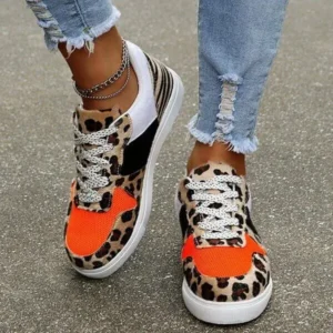 Cupcarrom Fashionable Round Toe Lace-Up Sneakers